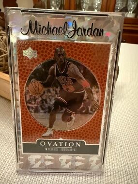 Michael Jordan Upper Deck Ovation Basketball Card